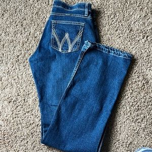 Wrangler jeans , medium wash, size 9/10 x34